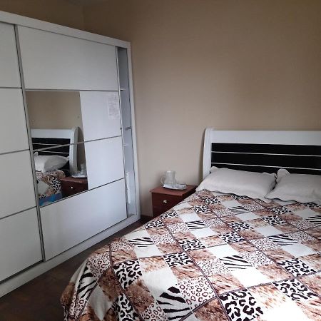 סאו לורנסו Apartamento Confortavel A 1 Quadra Do Parque Das Aguas מראה חיצוני תמונה